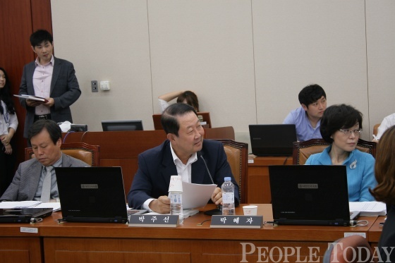 박주선 의원 (새정치민주연합)