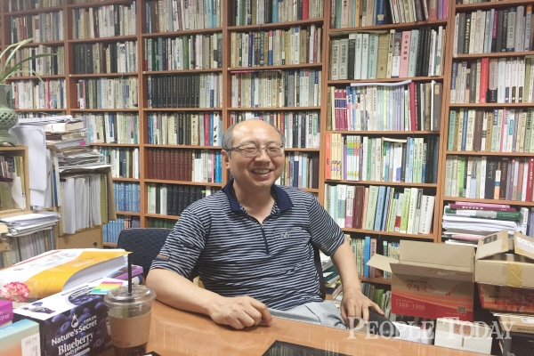 동국대학교 역사교육과 한철호 교수